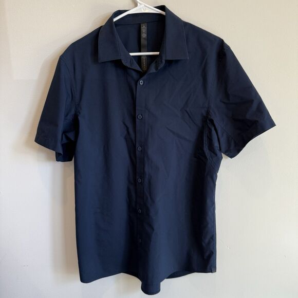 Lululemon Men's L Navy Down to the Wire Short Sleeve Button Up Business EUC Read - Picture 3 of 9